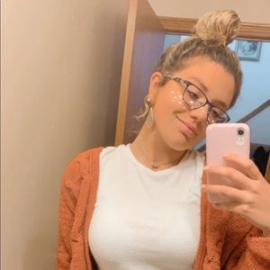 Meet your Posher, Camilla